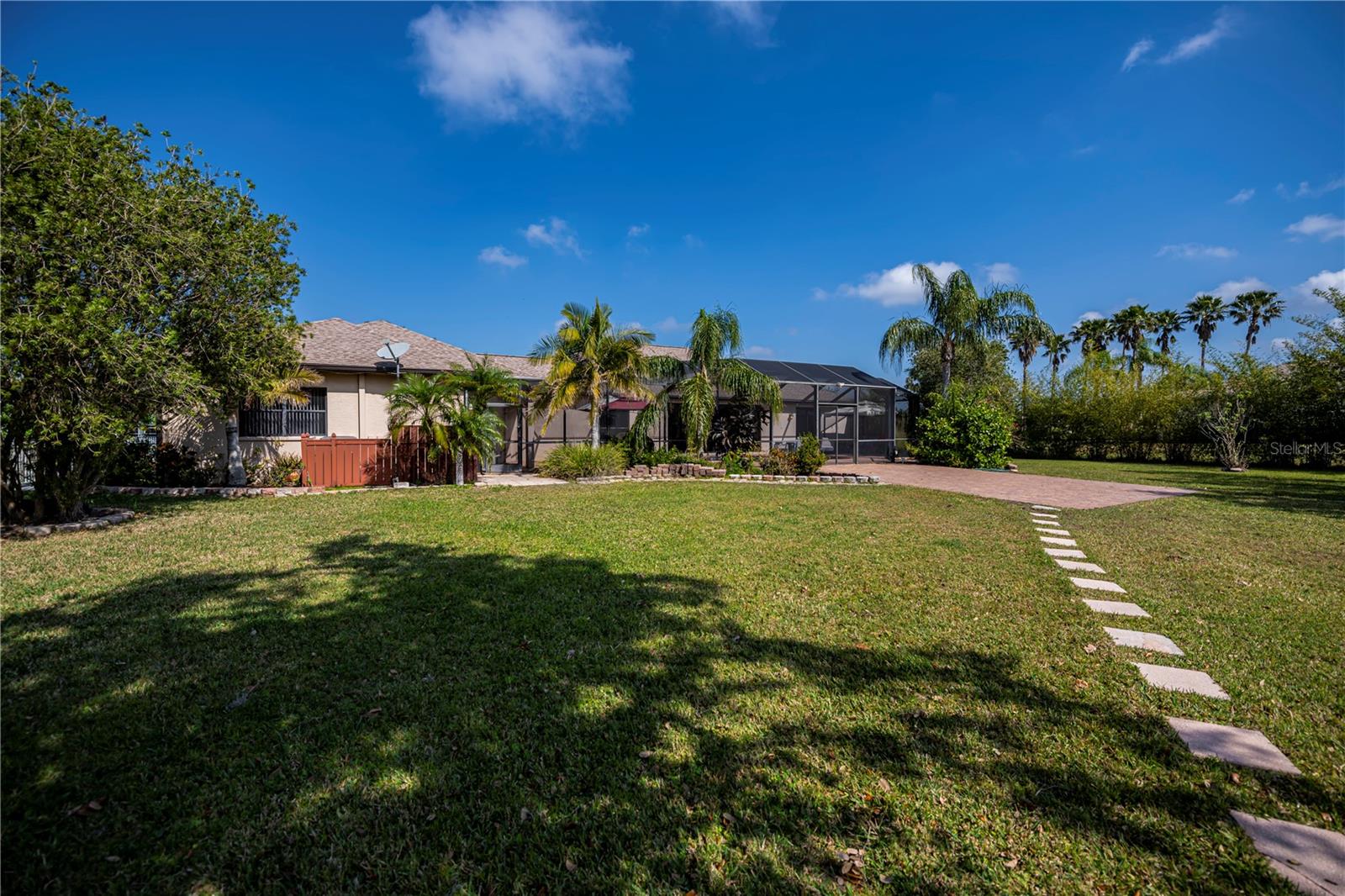 A4639997 Property Photo