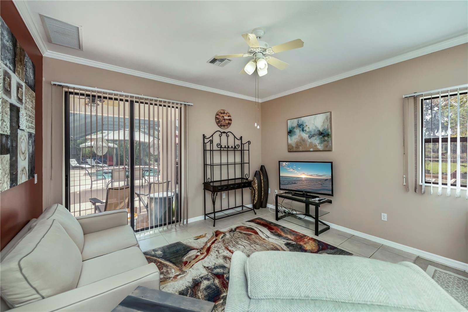 A4639997 Property Photo