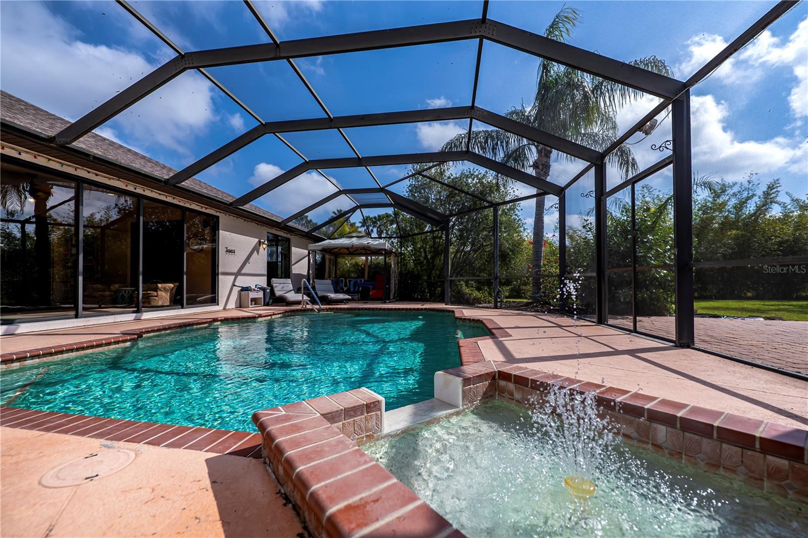 A4639997 Property Photo