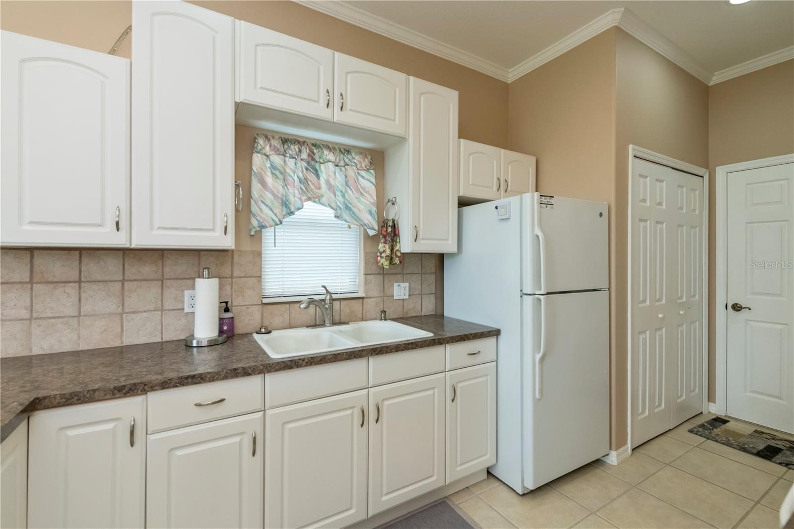 A4639997 Property Photo