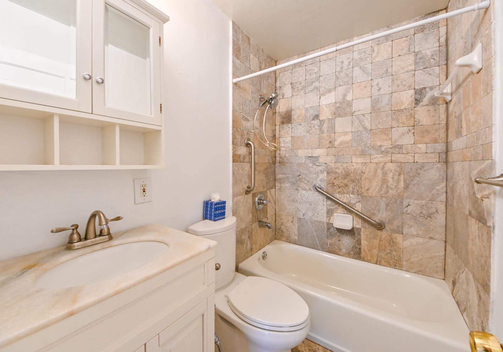 3302 W VAN BUREN DR, TAMPA, FL, 33611