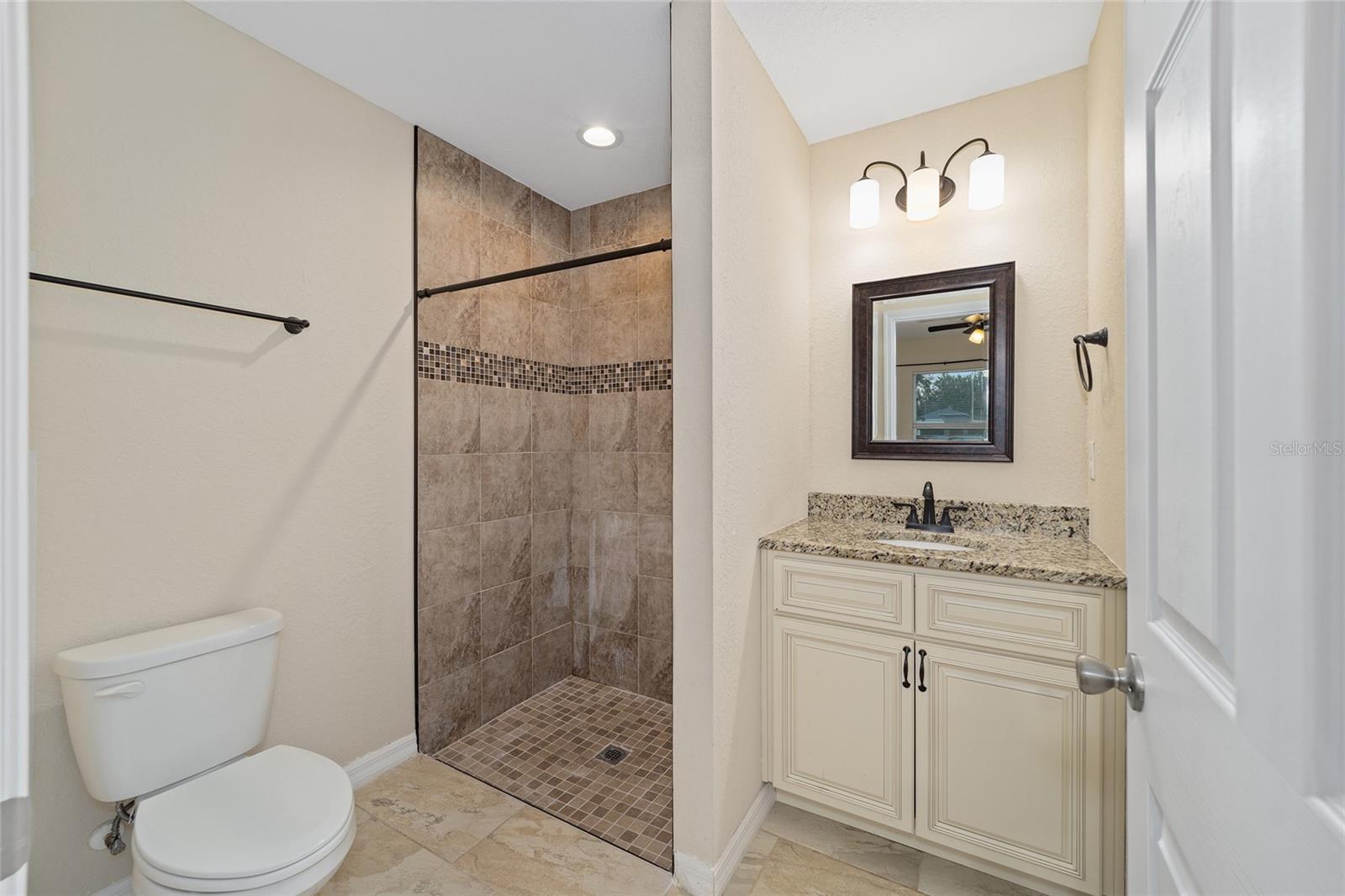 230 MARION OAKS TRL, OCALA, FL, 34473