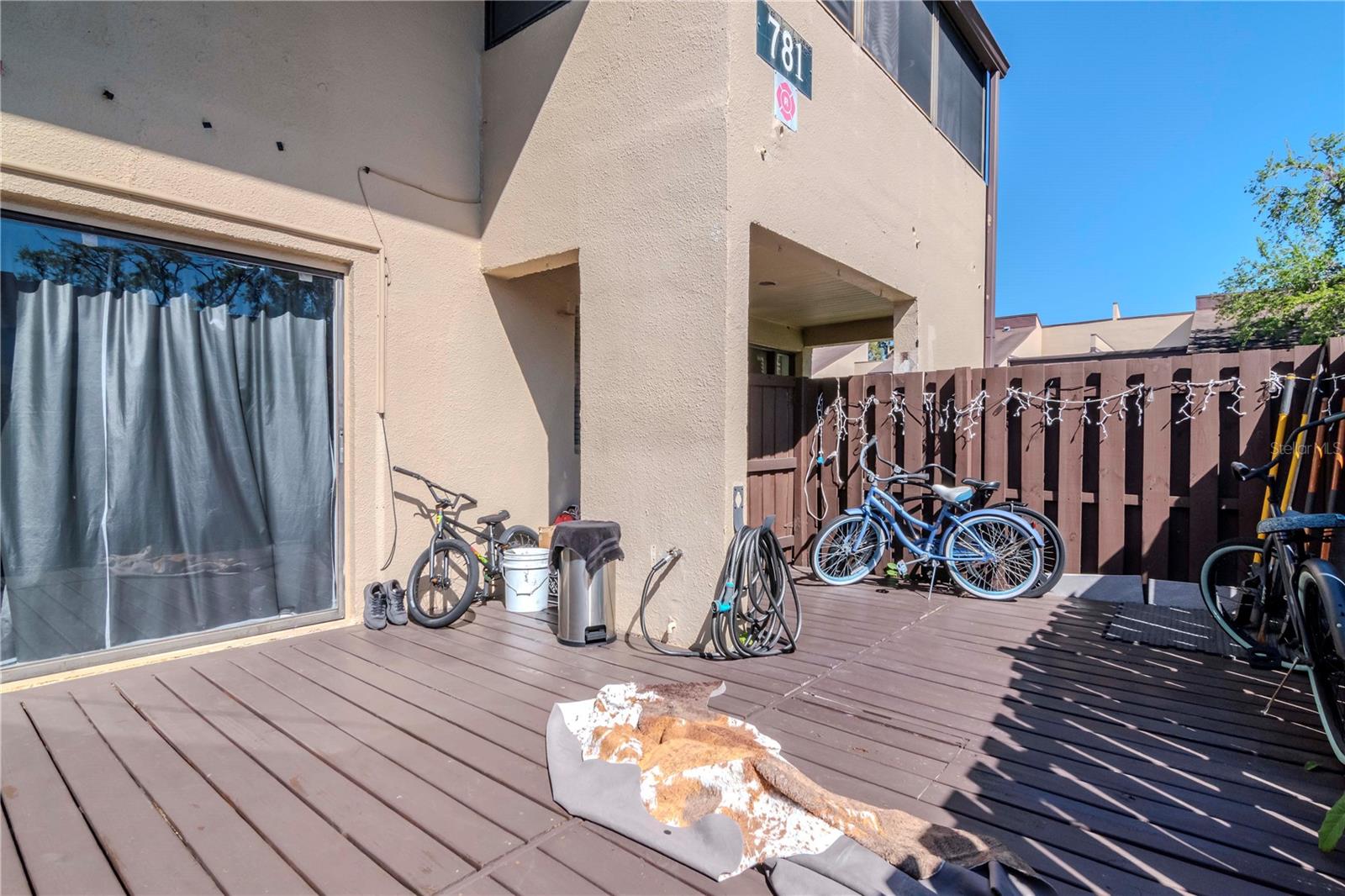 VILLAGE LAKE CONDO, ST PETERSBURG, FL, 33716