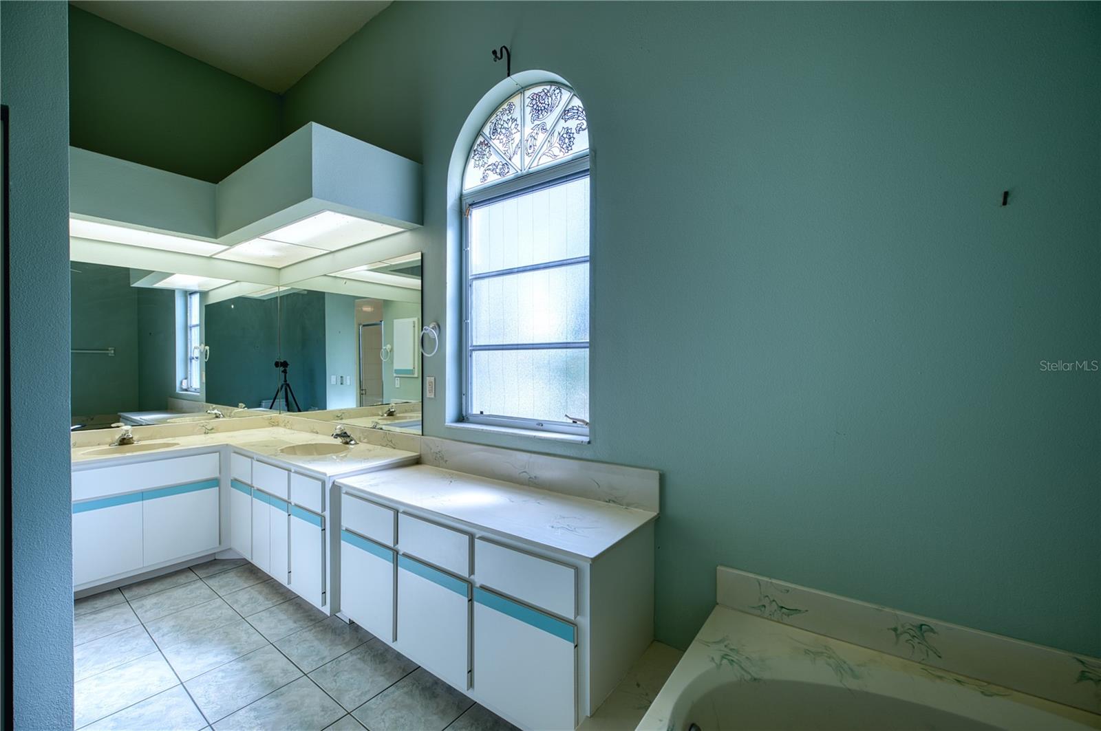18576 ALPHONSE CIR, PORT CHARLOTTE, FL, 33948