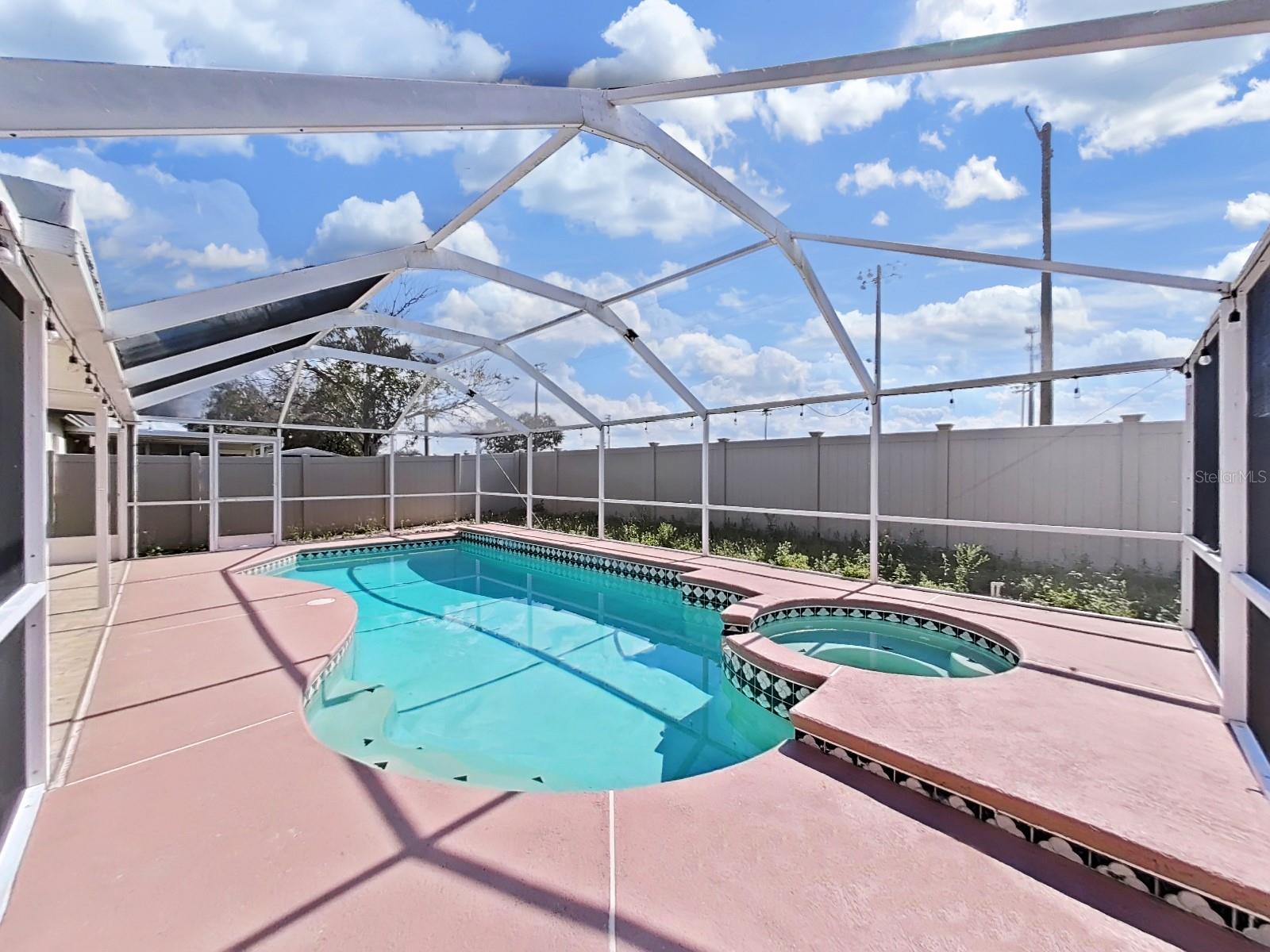2020 CATTLEMAN DR, BRANDON, FL, 33511