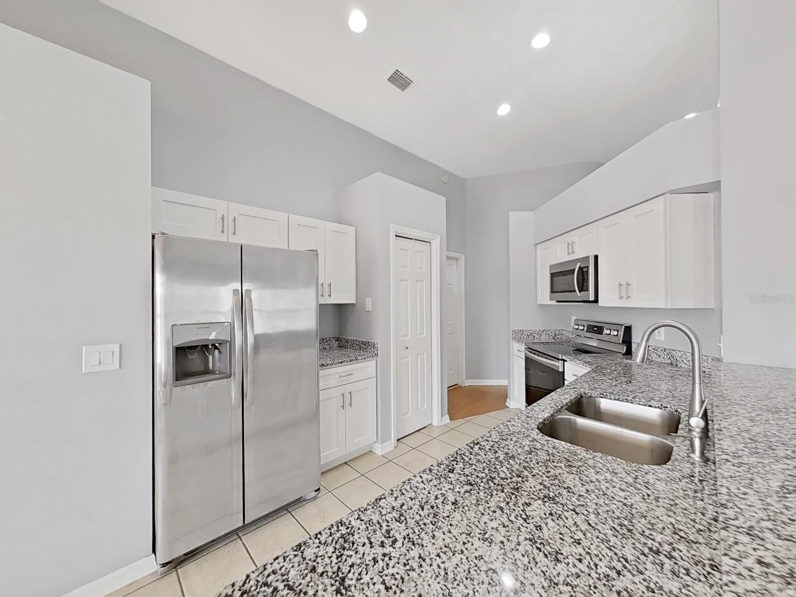 2020 CATTLEMAN DR, BRANDON, FL, 33511