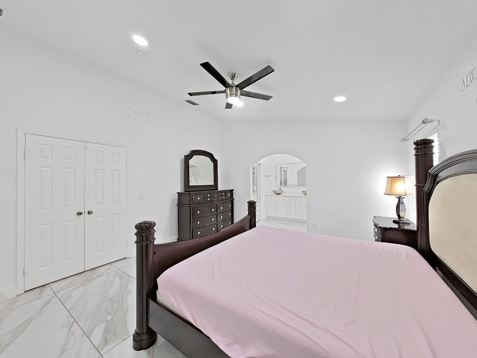 2020 CATTLEMAN DR, BRANDON, FL, 33511