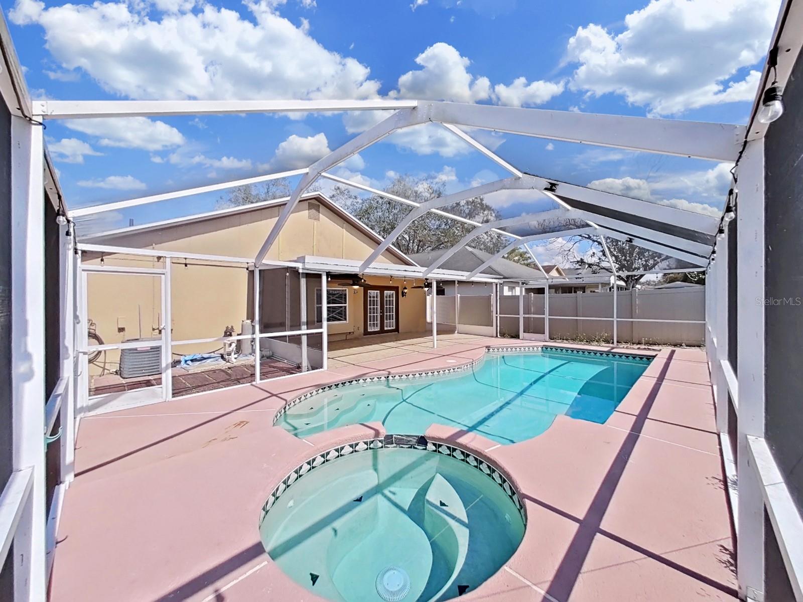 2020 CATTLEMAN DR, BRANDON, FL, 33511