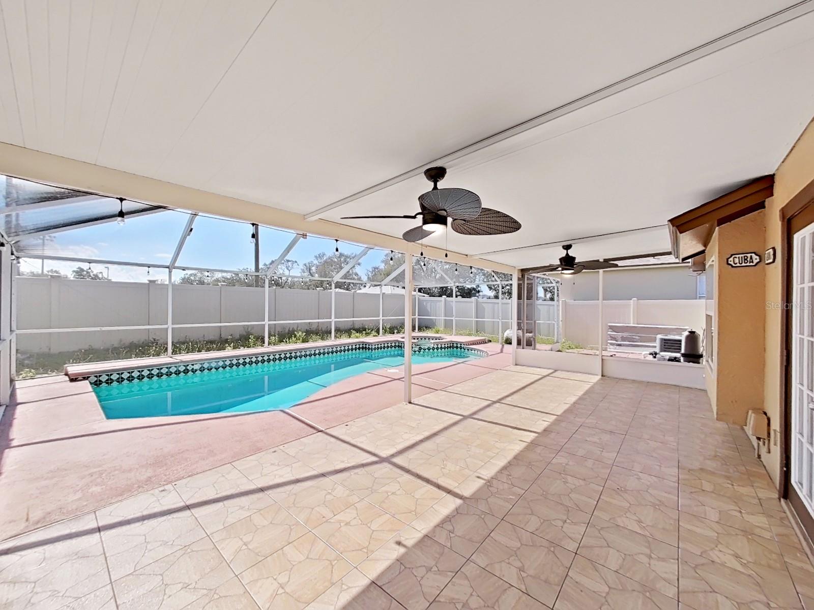 2020 CATTLEMAN DR, BRANDON, FL, 33511