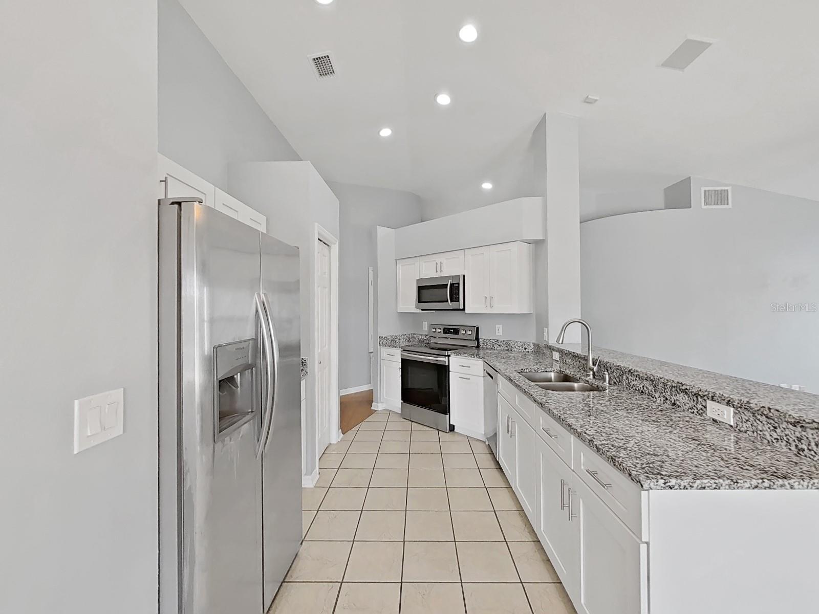 2020 CATTLEMAN DR, BRANDON, FL, 33511