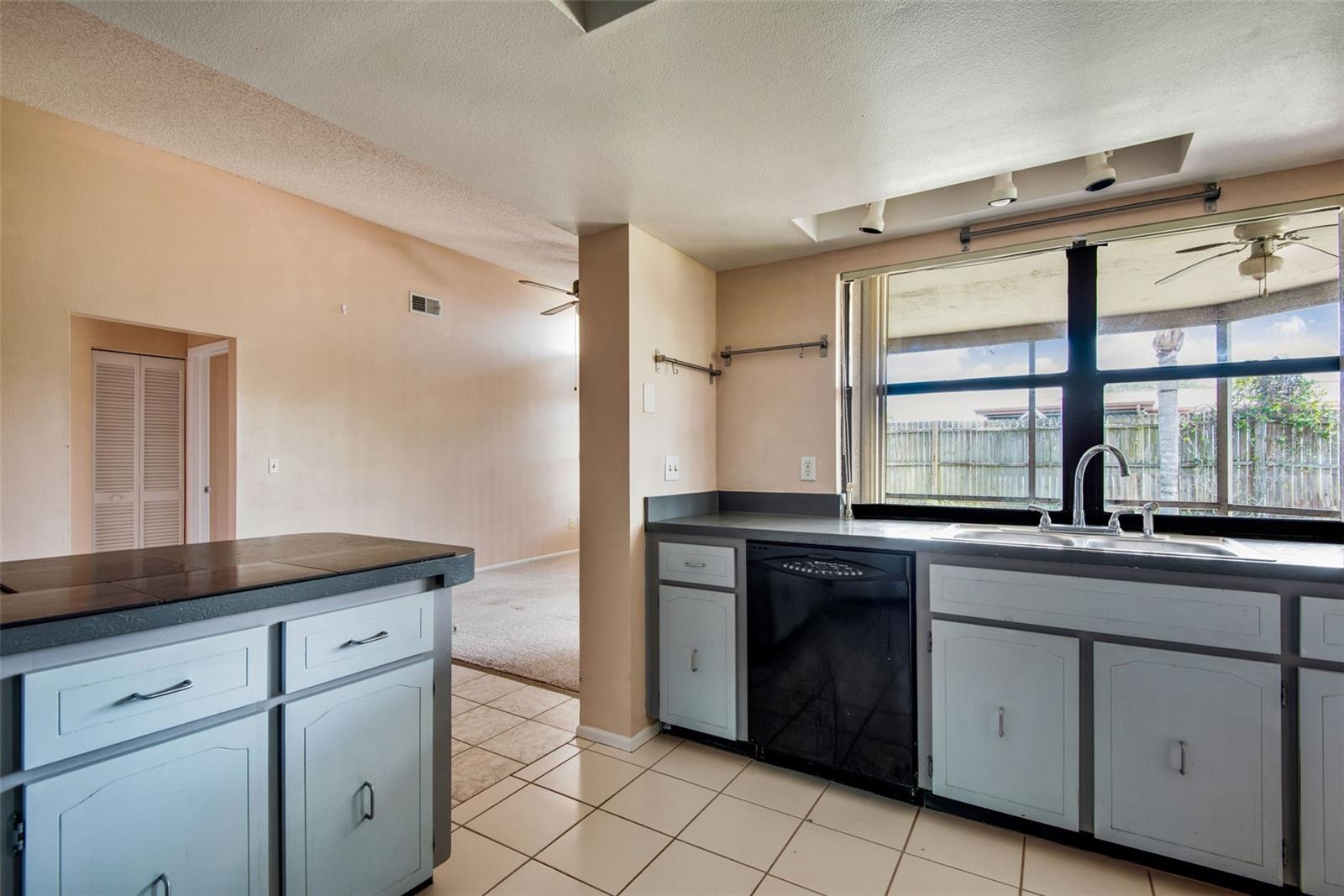 8425 CORNEY DR, PORT RICHEY, FL, 34668