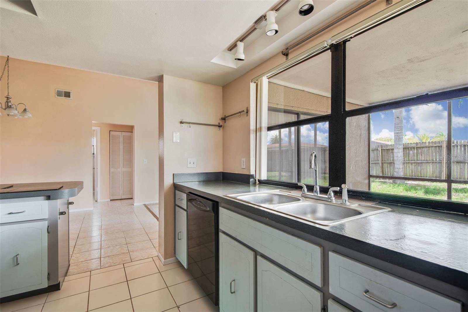 8425 CORNEY DR, PORT RICHEY, FL, 34668