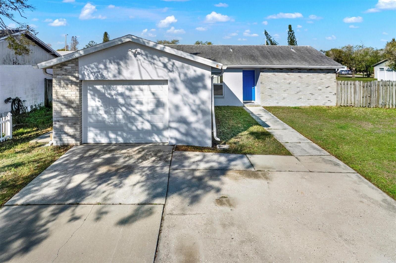 912 LOCHMONT DR, BRANDON, FL, 33511