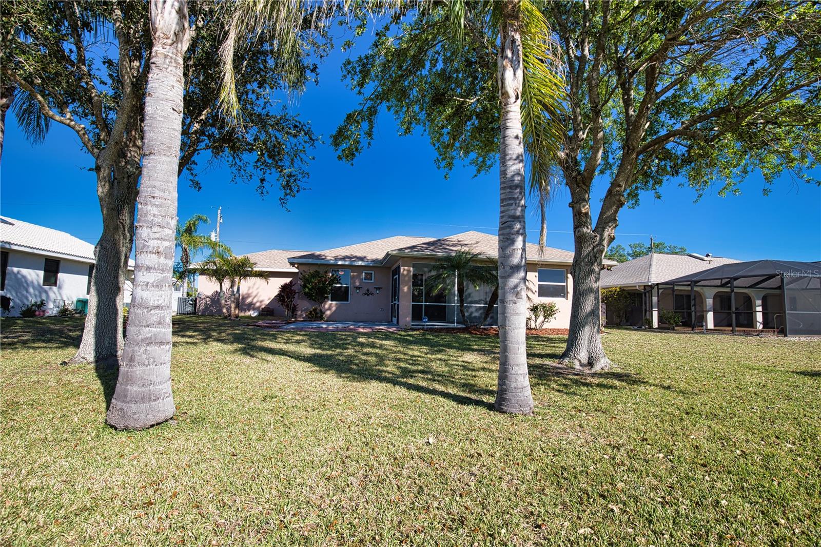 1675 BLUE LAKE CIR, PUNTA GORDA, FL, 33983