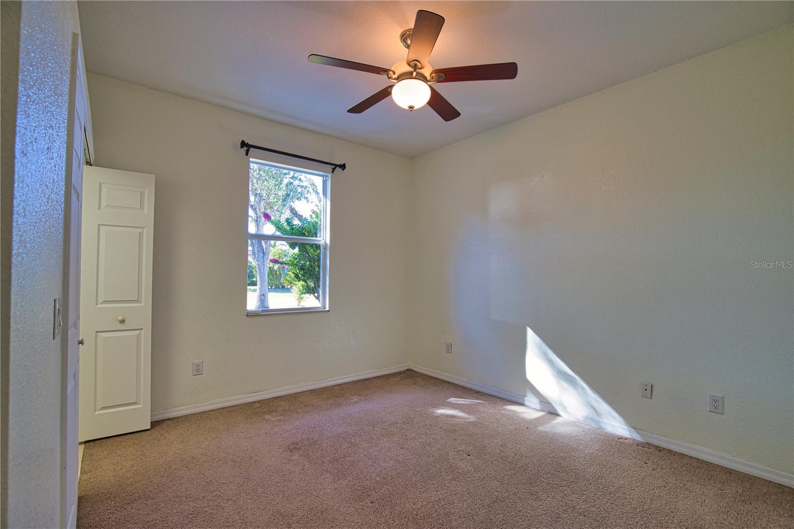 1675 BLUE LAKE CIR, PUNTA GORDA, FL, 33983