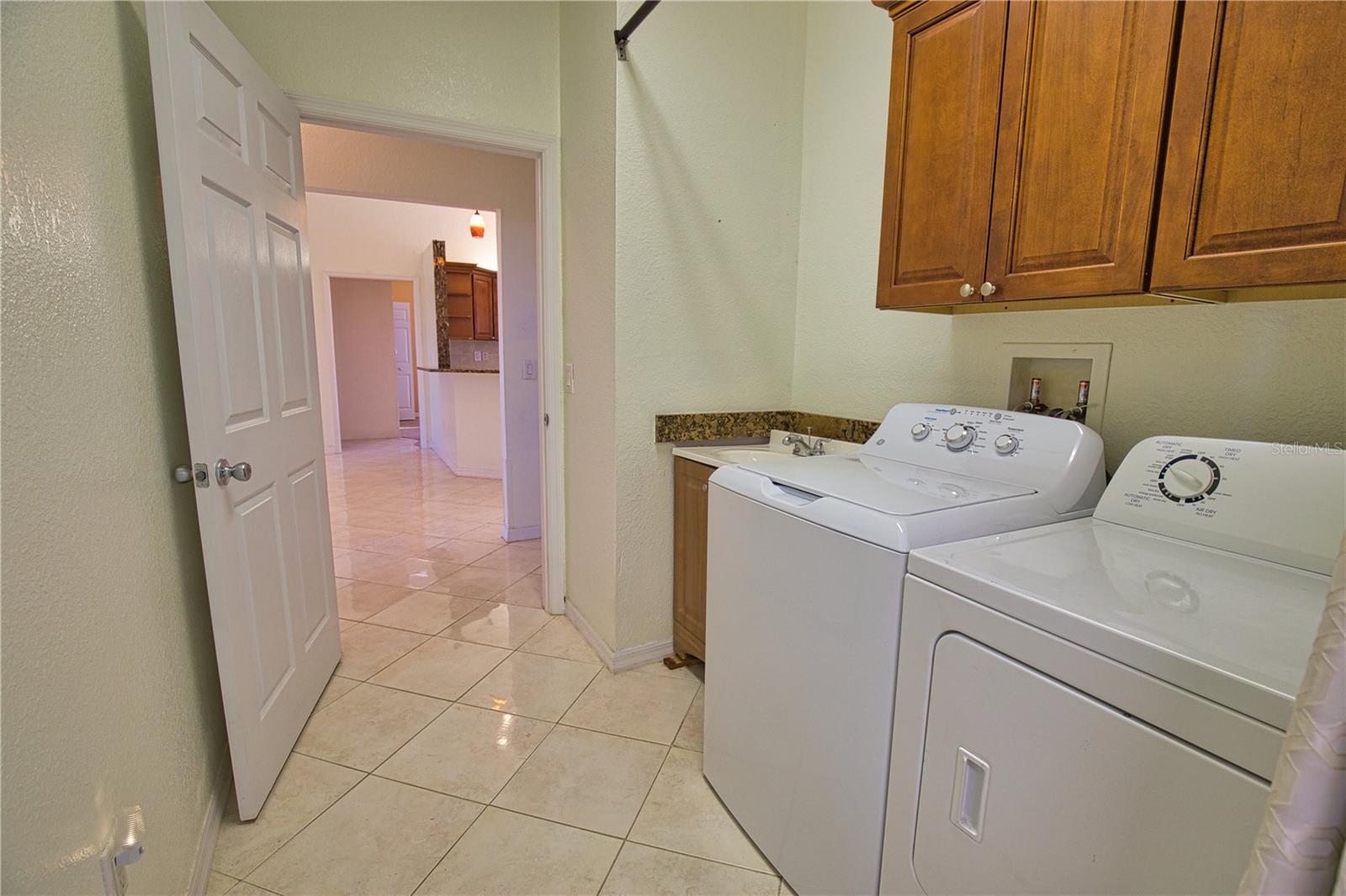 1675 BLUE LAKE CIR, PUNTA GORDA, FL, 33983