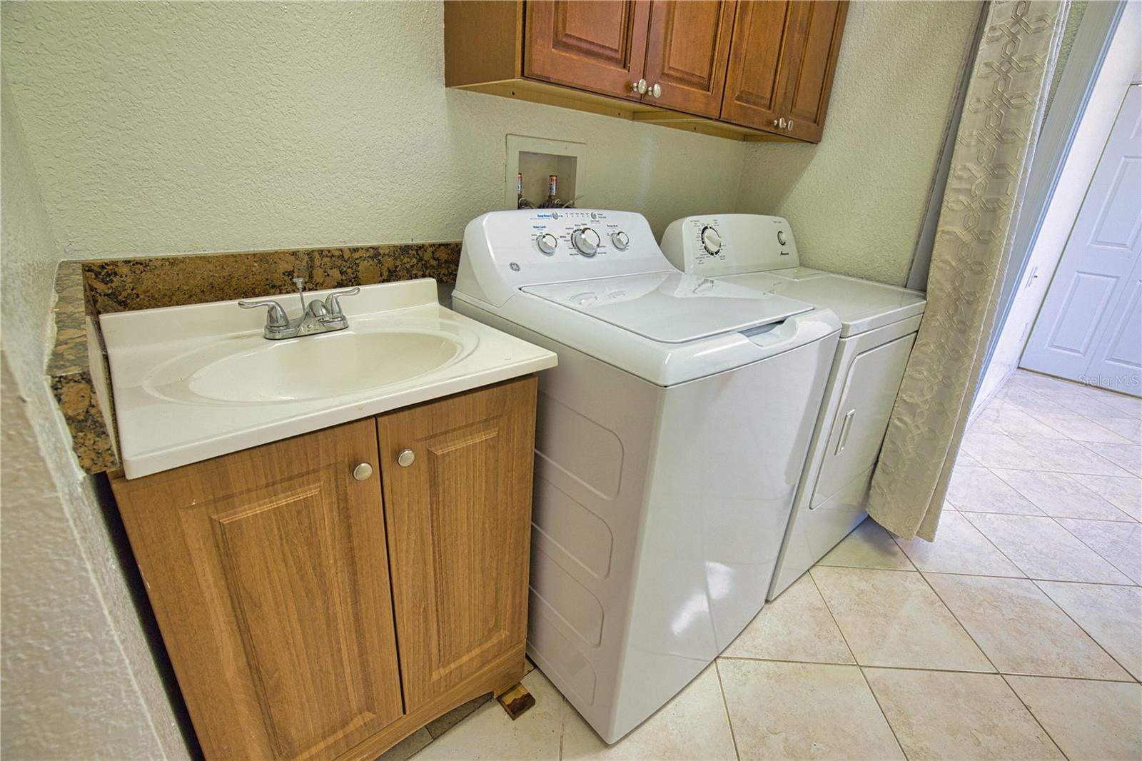 1675 BLUE LAKE CIR, PUNTA GORDA, FL, 33983