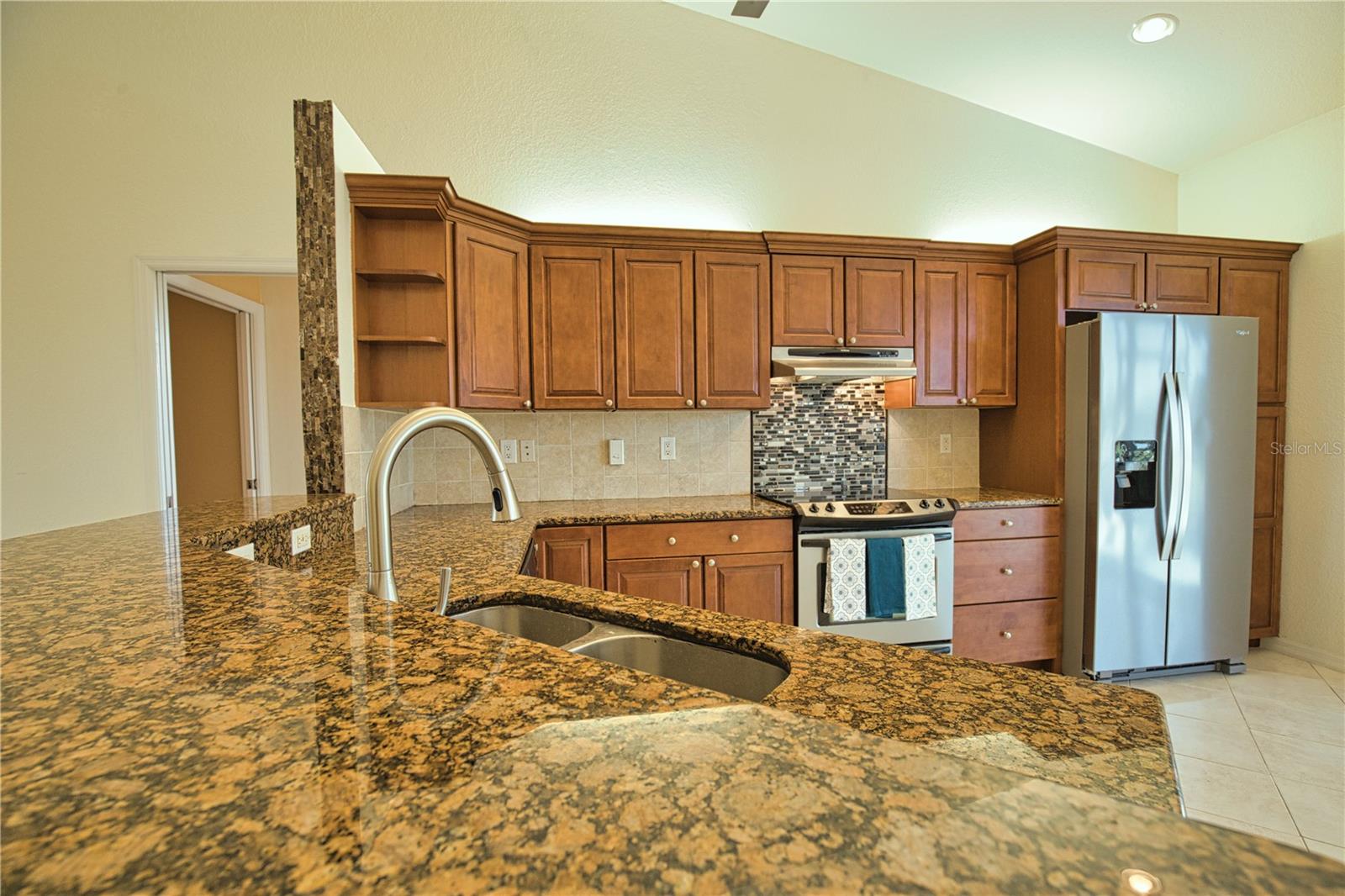 1675 BLUE LAKE CIR, PUNTA GORDA, FL, 33983