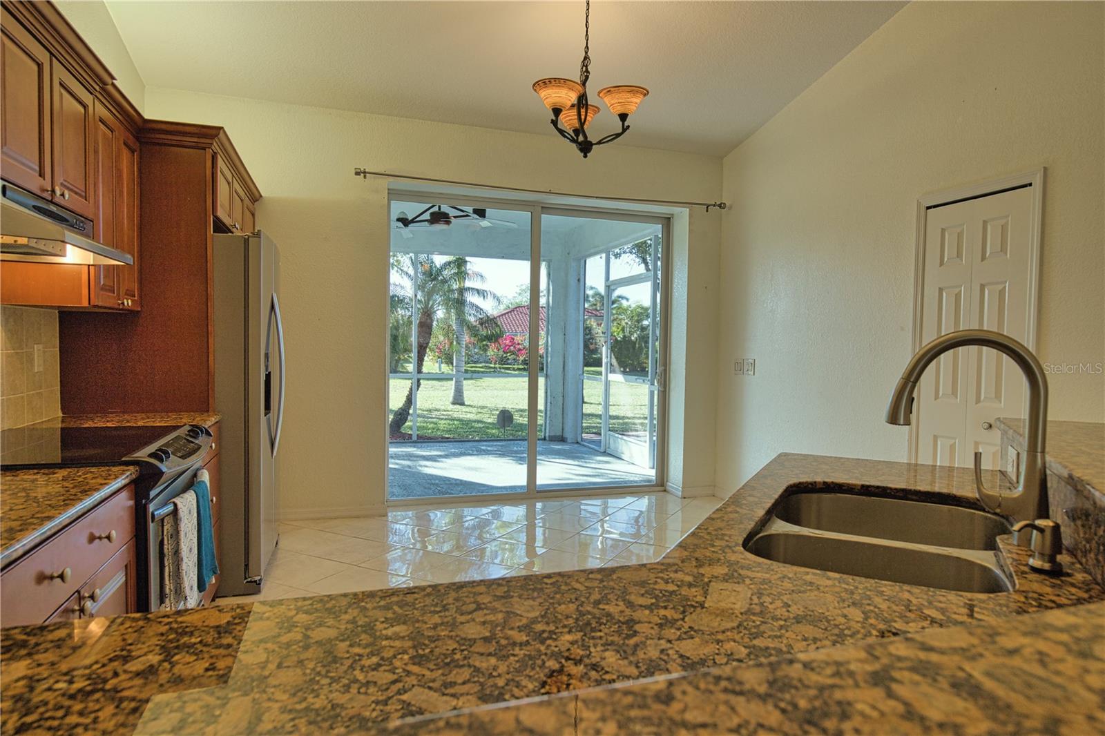 1675 BLUE LAKE CIR, PUNTA GORDA, FL, 33983