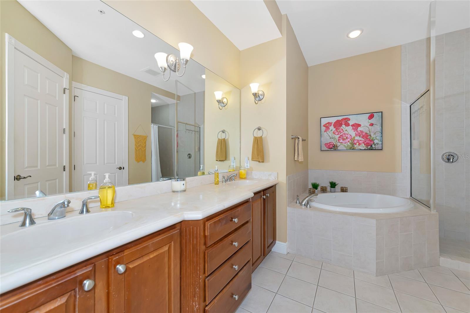 5246 MANORWOOD DR #4, SARASOTA, FL, 34235