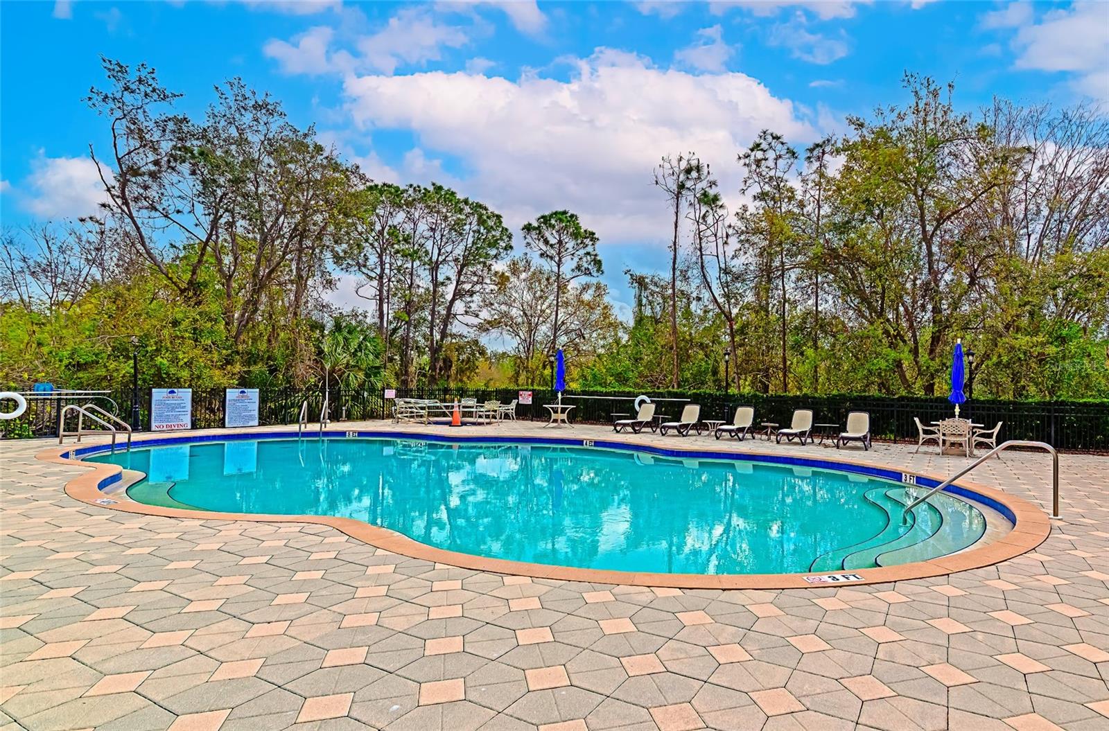 5246 MANORWOOD DR #4, SARASOTA, FL, 34235
