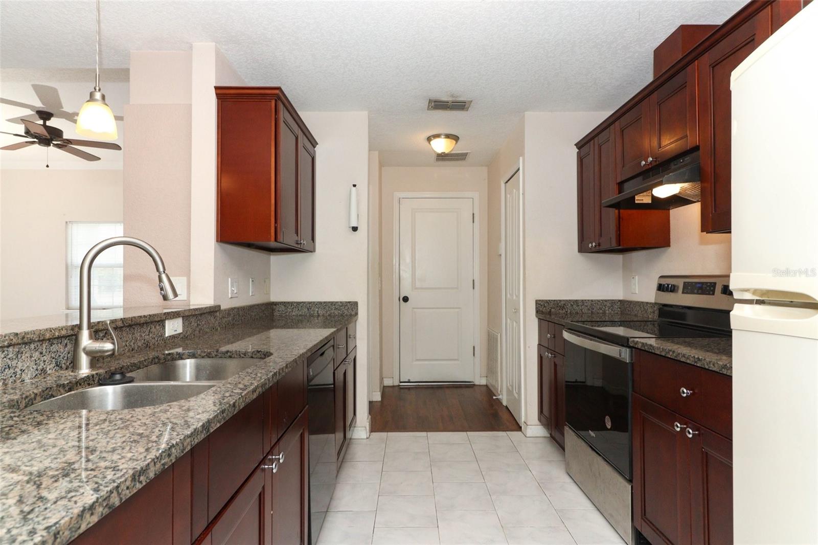 1090 PARNELL CT, DELTONA, FL, 32738