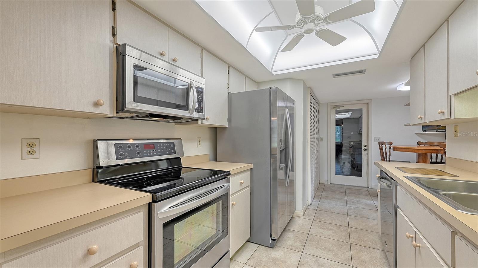 3119 GLEN ELYN BLVD #9, SARASOTA, FL, 34237