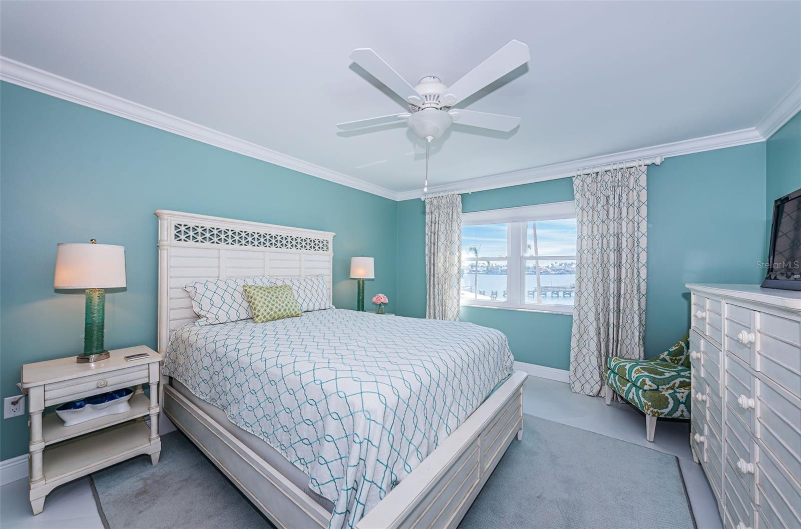 5130 BRITTANY DR S #201, ST PETERSBURG, FL, 33715