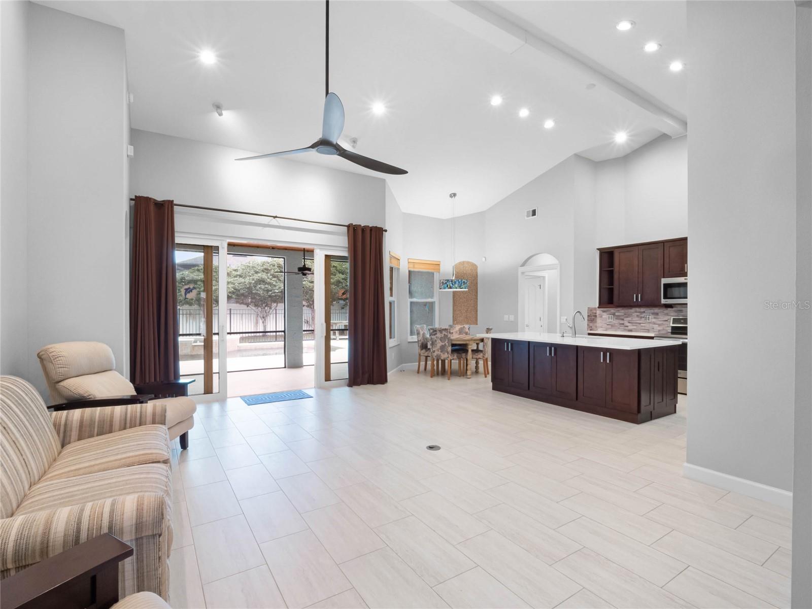 2137 BLACKJACK OAK ST, OCOEE, FL, 34761
