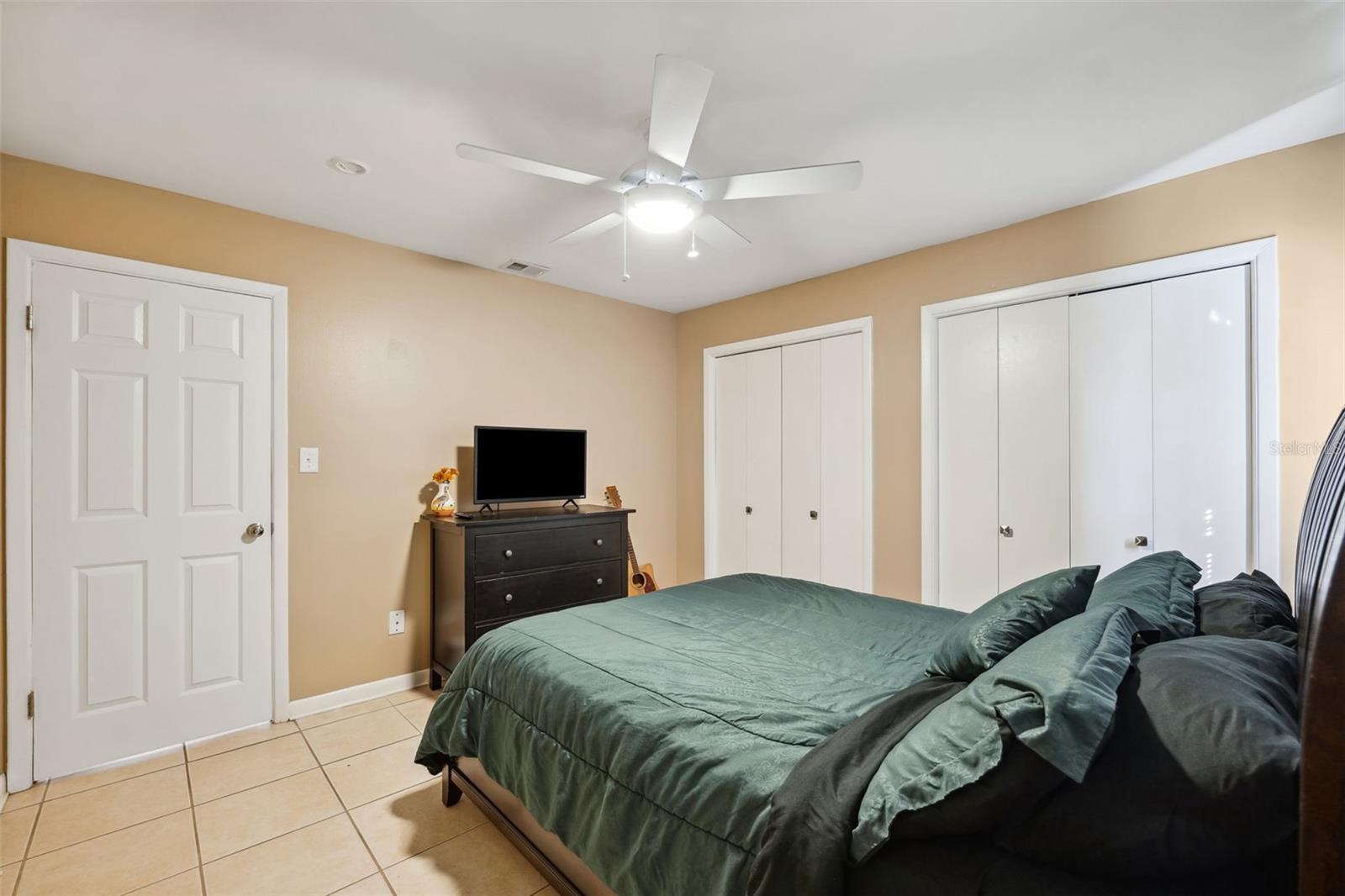 2713 W OSBORNE AVE, TAMPA, FL, 33614