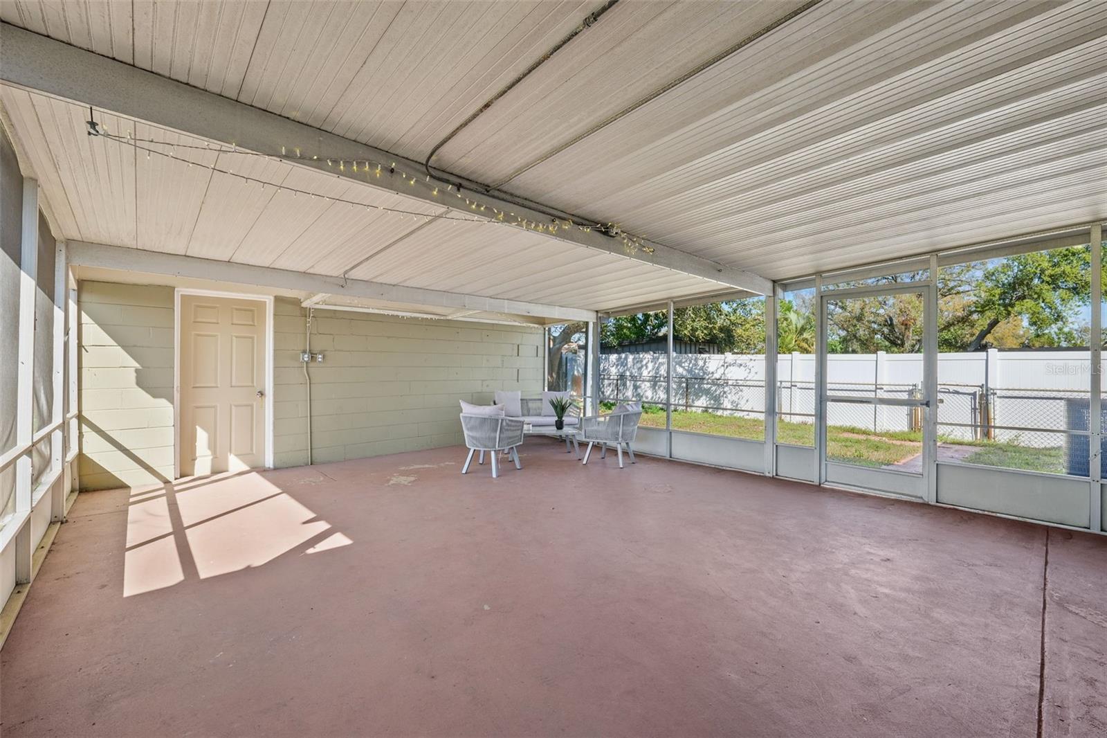 2713 W OSBORNE AVE, TAMPA, FL, 33614