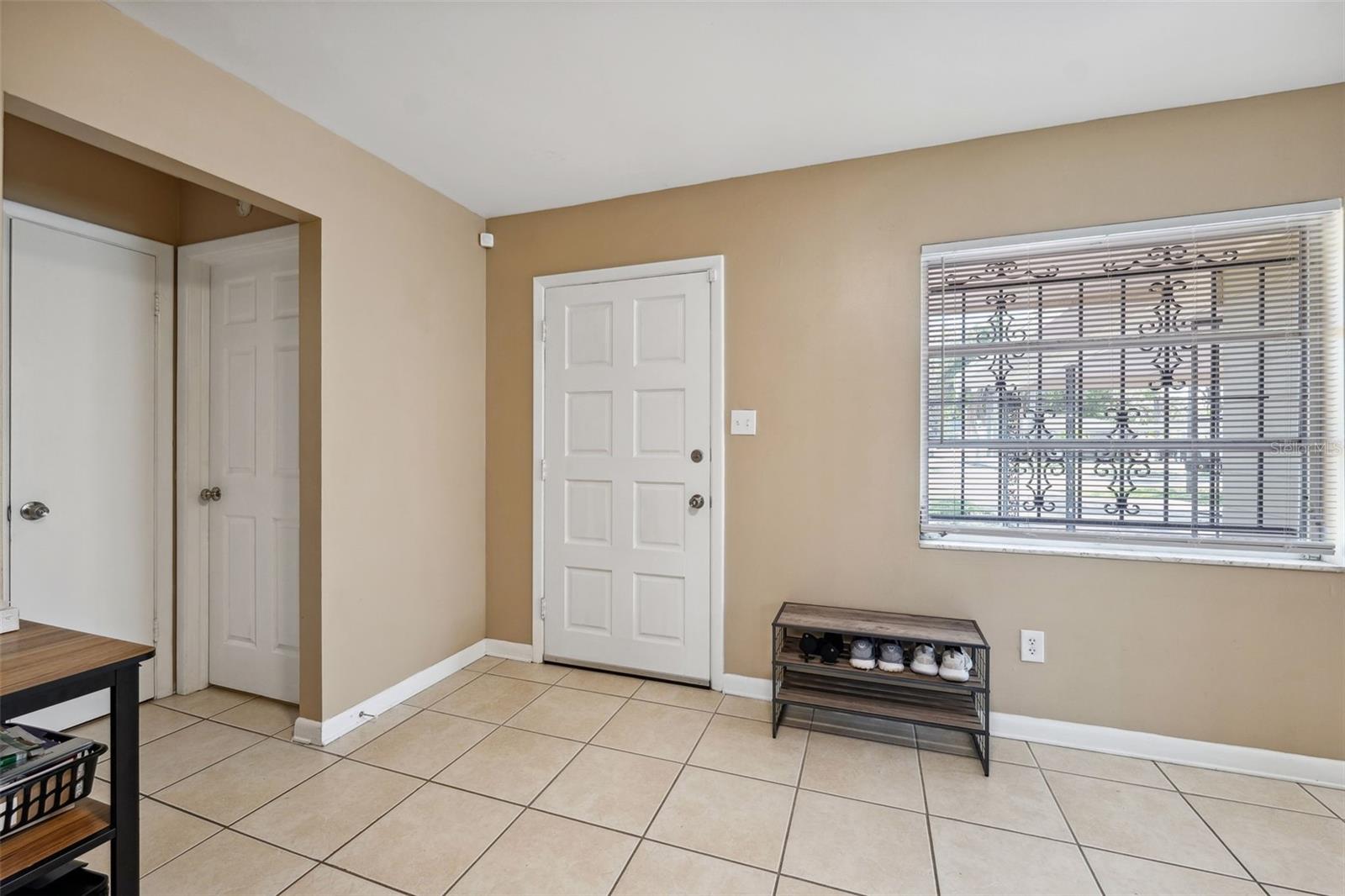 2713 W OSBORNE AVE, TAMPA, FL, 33614