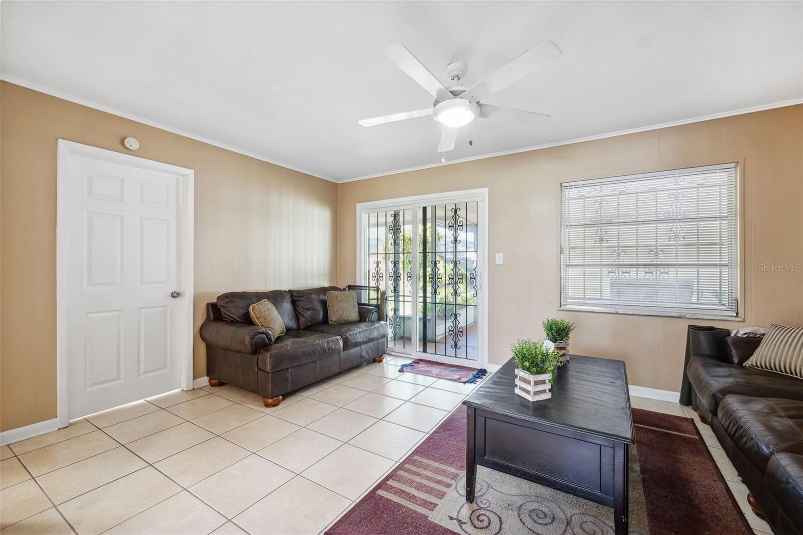 2713 W OSBORNE AVE, TAMPA, FL, 33614