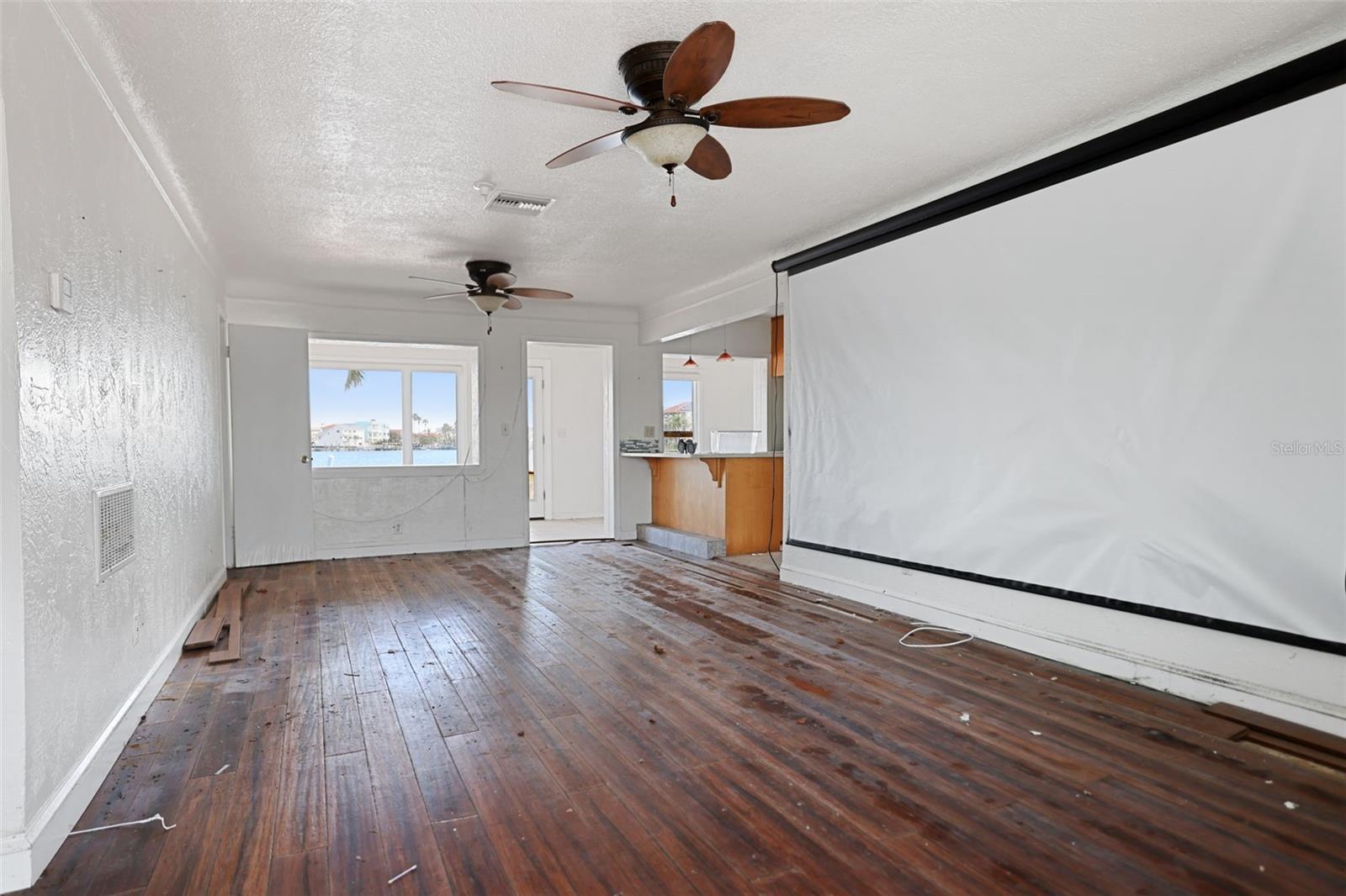 14105 E PARSLEY DR, MADEIRA BEACH, FL, 33708