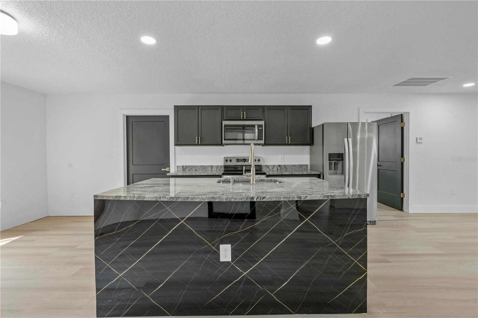 1520 ARNOLD AVE, BROOKSVILLE, FL, 34601