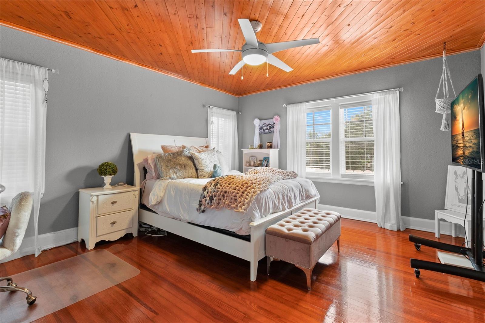 6935 DATE PALM AVE S, ST PETERSBURG, FL, 33707