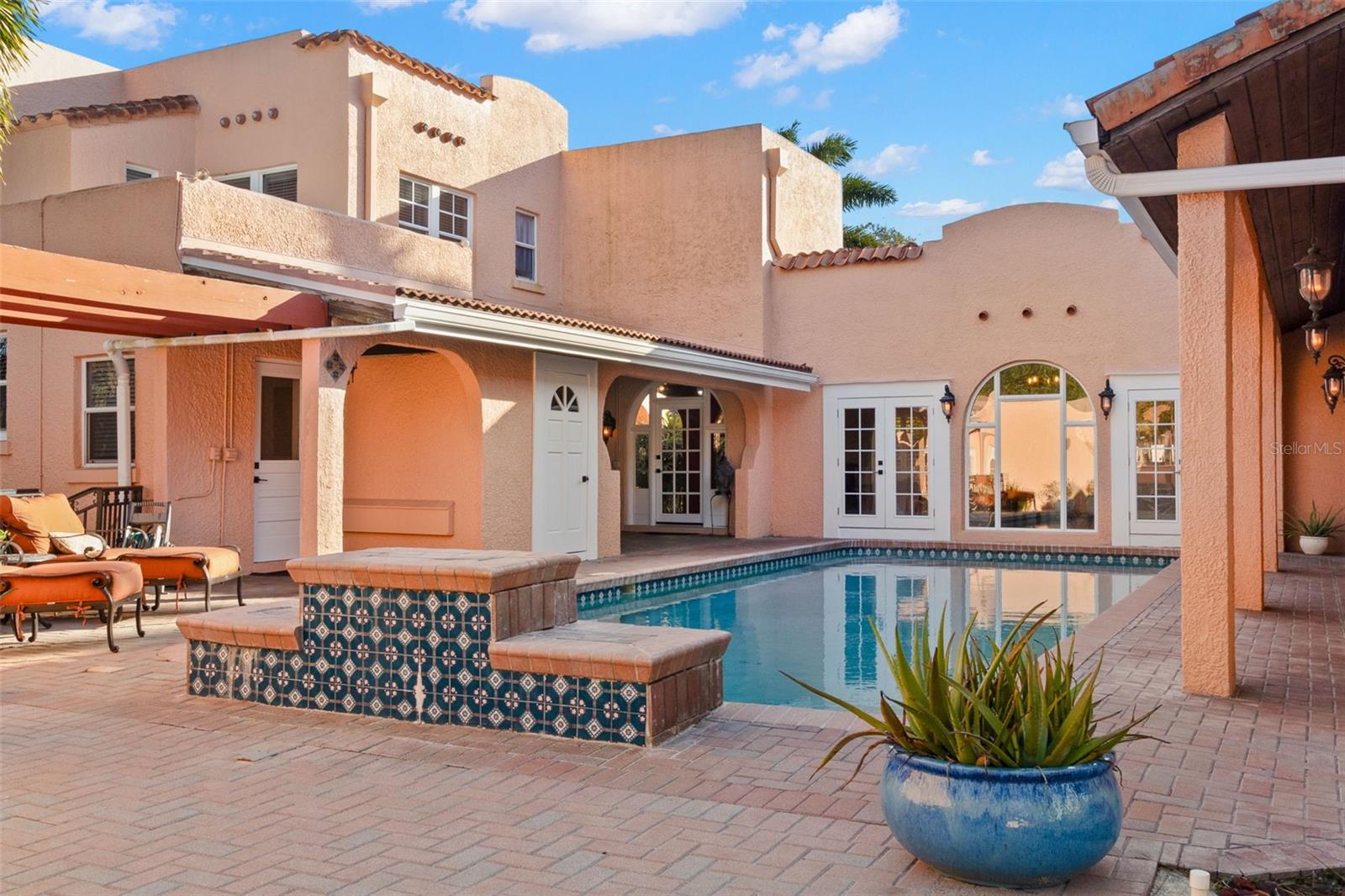 6935 DATE PALM AVE S, ST PETERSBURG, FL, 33707