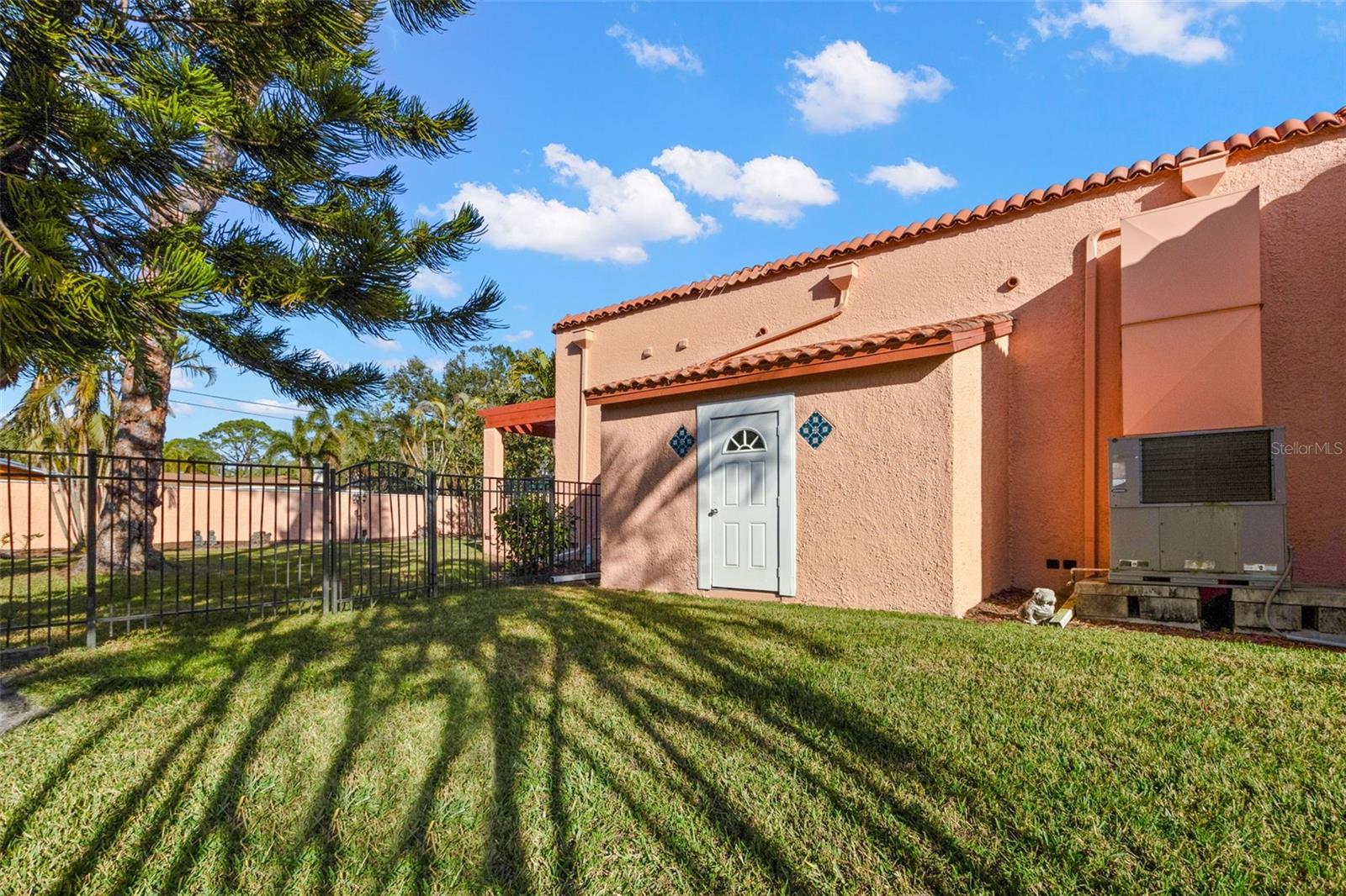 6935 DATE PALM AVE S, ST PETERSBURG, FL, 33707