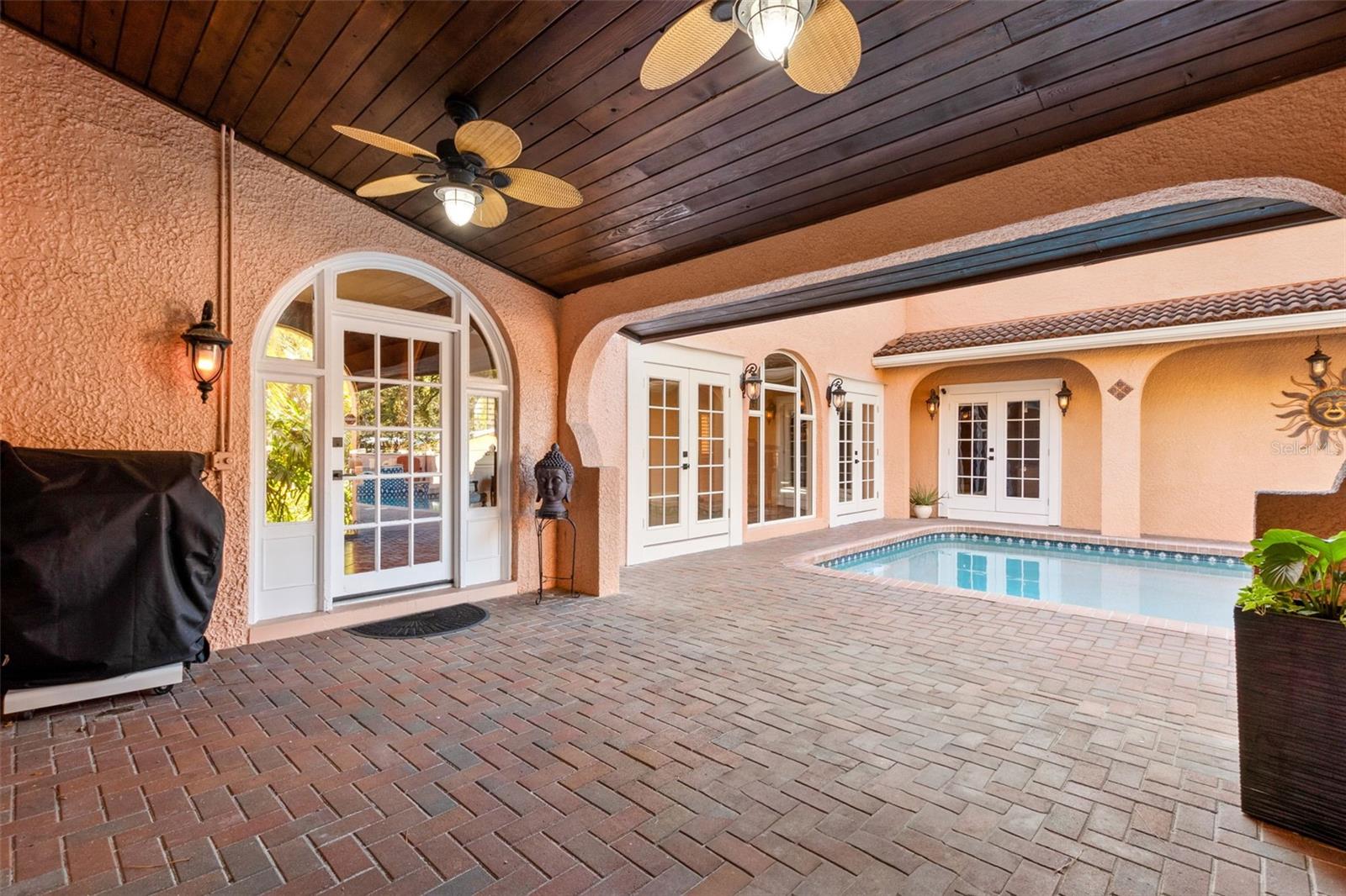 6935 DATE PALM AVE S, ST PETERSBURG, FL, 33707