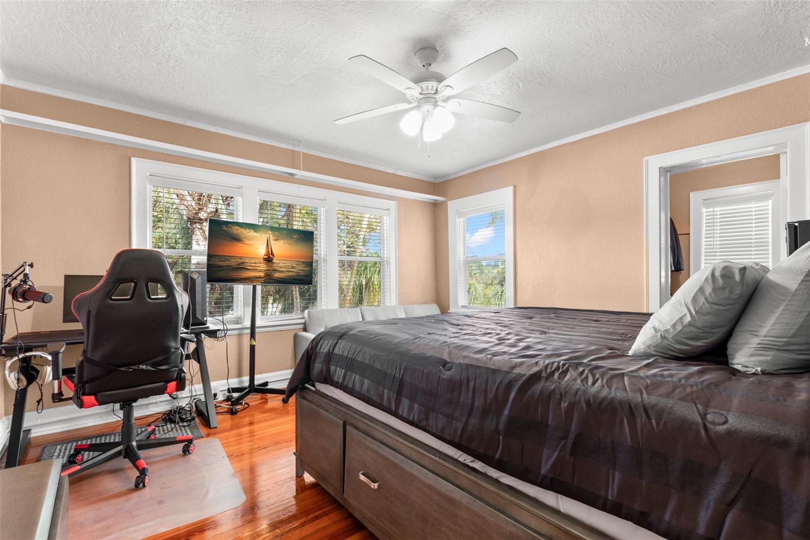 6935 DATE PALM AVE S, ST PETERSBURG, FL, 33707
