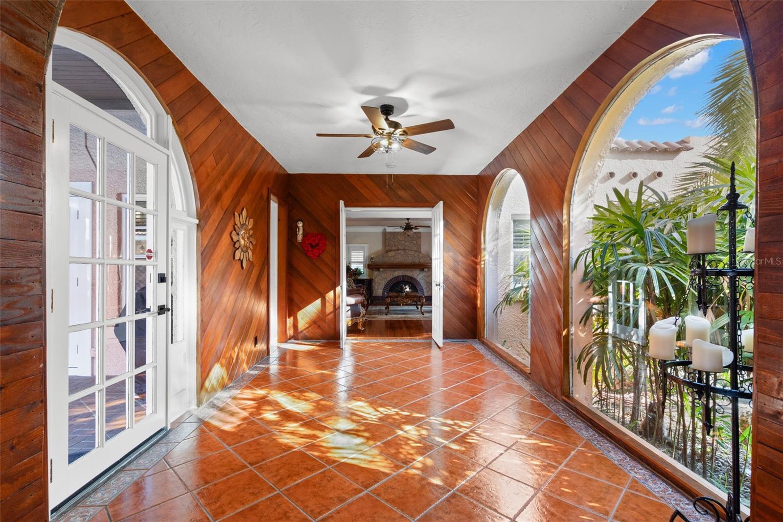 6935 DATE PALM AVE S, ST PETERSBURG, FL, 33707
