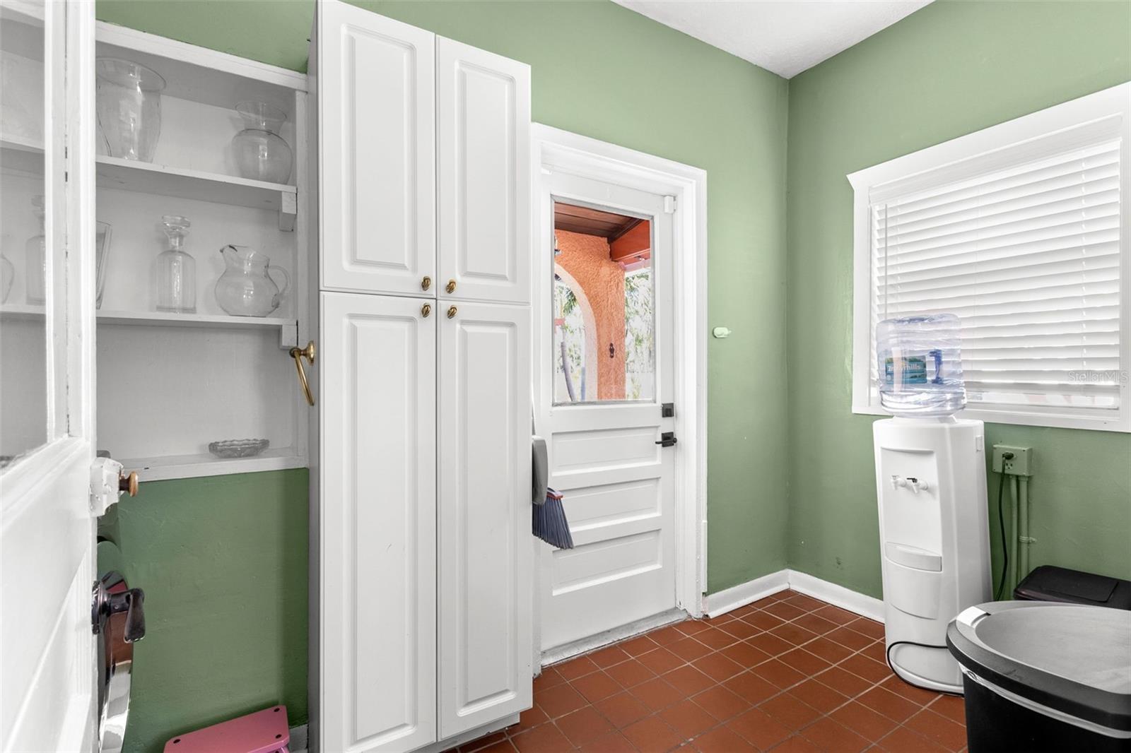 6935 DATE PALM AVE S, ST PETERSBURG, FL, 33707