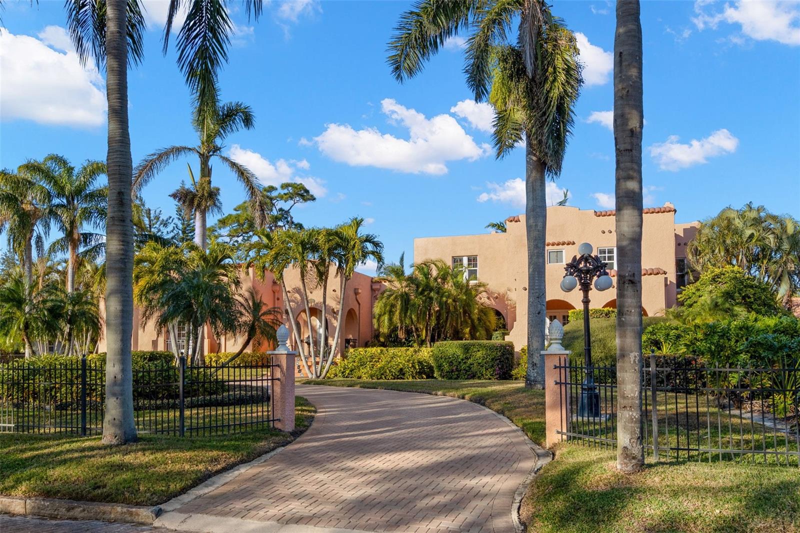 6935 DATE PALM AVE S, ST PETERSBURG, FL, 33707