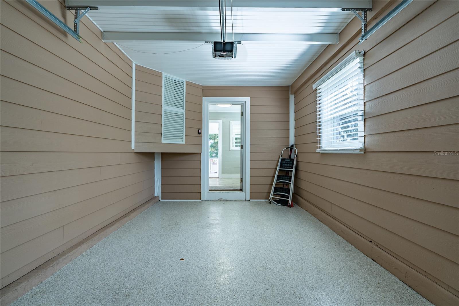 305 NE 1ST AVE, CRYSTAL RIVER, FL, 34429