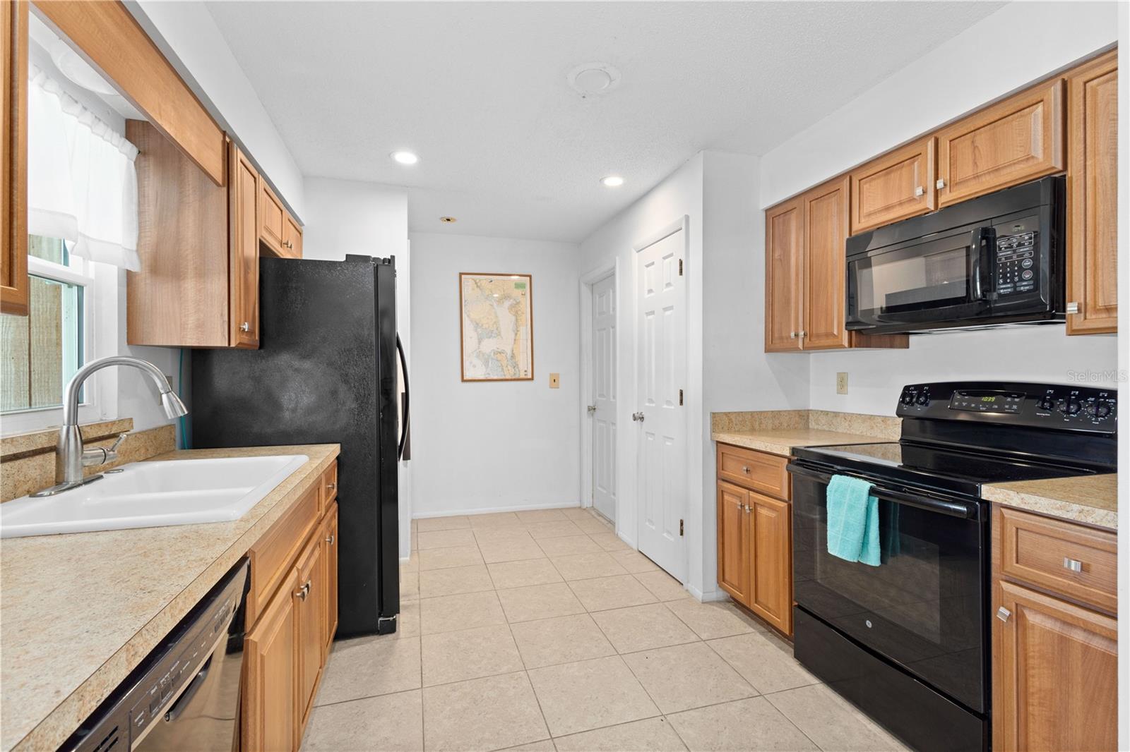 975 CLEARVIEW DR, PORT CHARLOTTE, FL, 33953