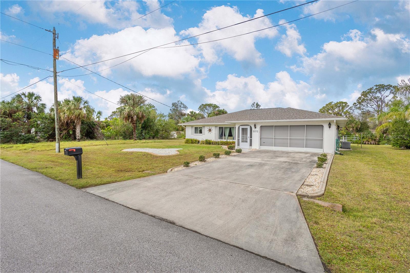 975 CLEARVIEW DR, PORT CHARLOTTE, FL, 33953