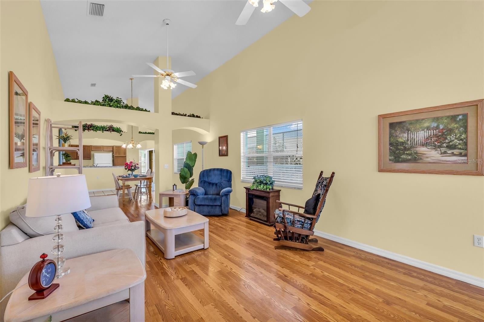 103 DELANEY PARK AVE, DAVENPORT, FL, 33897