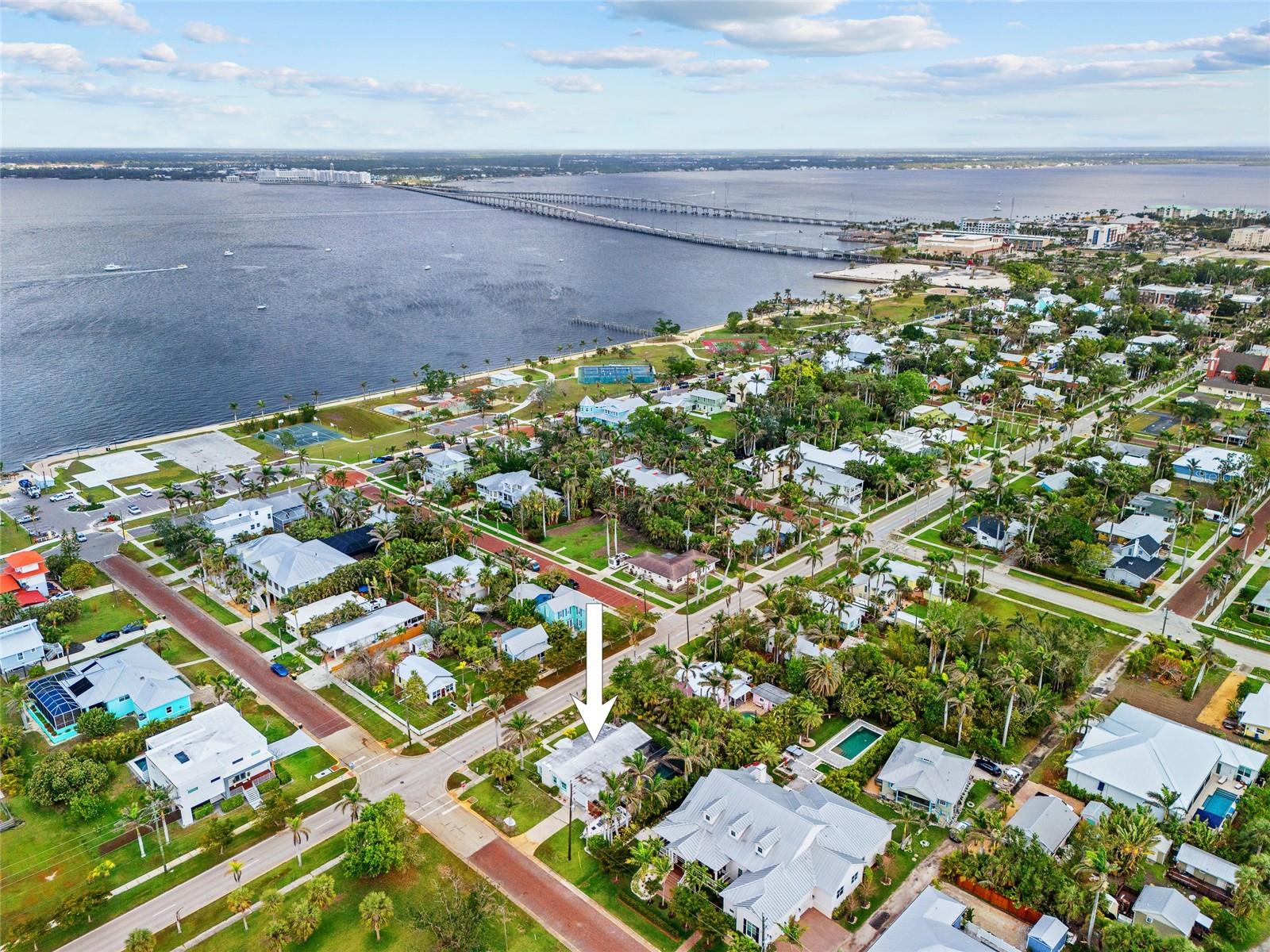 767 W MARION AVE, PUNTA GORDA, FL, 33950