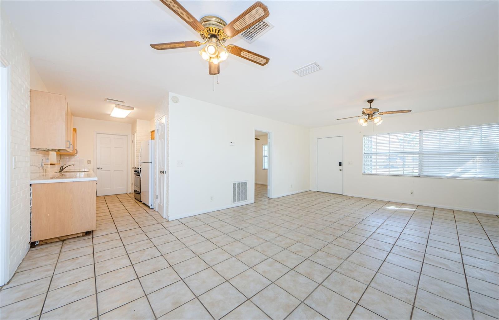 1004 HALLWOOD LOOP, BRANDON, FL, 33511