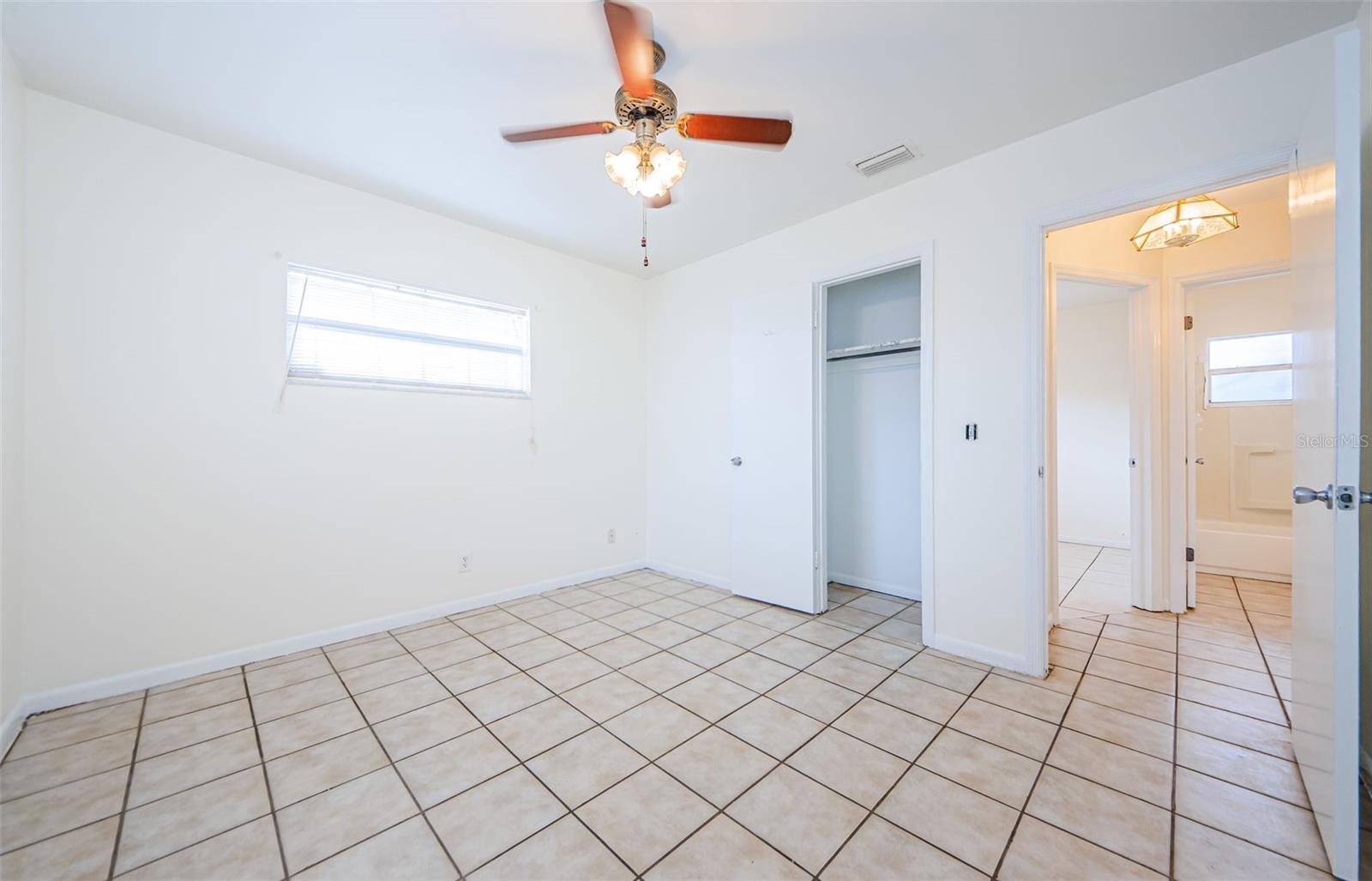 1004 HALLWOOD LOOP, BRANDON, FL, 33511